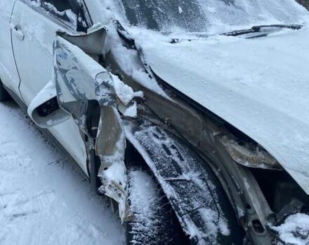 Белый Акура РДХ, объемом двигателя 3.5 л и пробегом 70 тыс. км за 14900 $, фото 5 на Automoto.ua