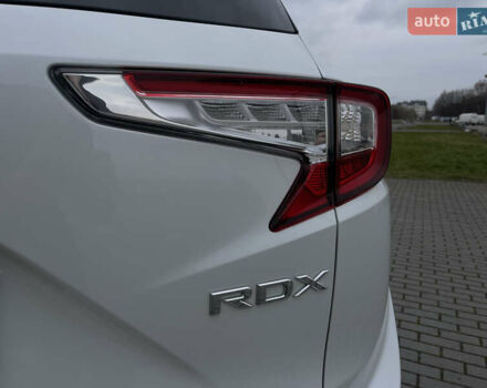 Белый Акура РДХ, объемом двигателя 2 л и пробегом 49 тыс. км за 28000 $, фото 12 на Automoto.ua