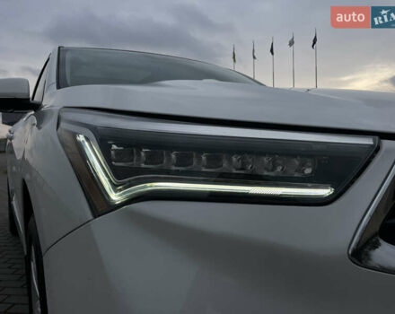 Белый Акура РДХ, объемом двигателя 2 л и пробегом 49 тыс. км за 28000 $, фото 8 на Automoto.ua