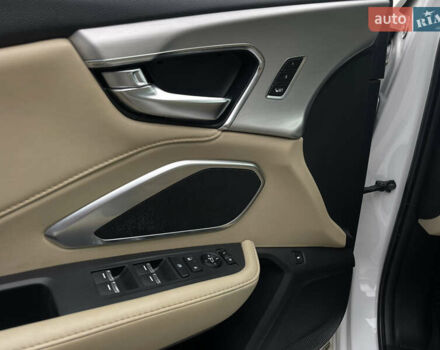 Белый Акура РДХ, объемом двигателя 2 л и пробегом 49 тыс. км за 28000 $, фото 23 на Automoto.ua