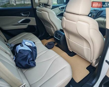 Акура РДХ 2021 в Броварах на Automoto.ua Белый Акура РДХ, объемом двигателя 2 л и пробегом 35 тыс. км за 30000 $, фото 2 на Automoto.ua