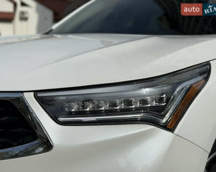Белый Акура РДХ, объемом двигателя 2 л и пробегом 25 тыс. км за 28900 $, фото 2 на Automoto.ua