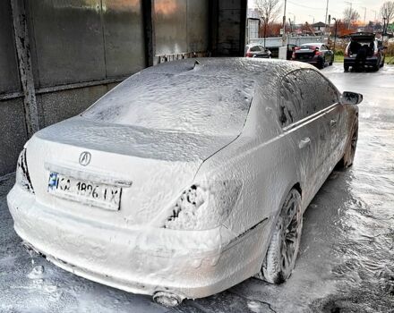 Белый Акура РЛ, объемом двигателя 3.5 л и пробегом 211 тыс. км за 3800 $, фото 1 на Automoto.ua
