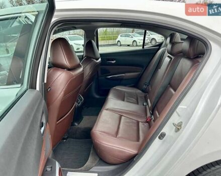 Белый Акура ТЛХ, объемом двигателя 2.35 л и пробегом 206 тыс. км за 13999 $, фото 31 на Automoto.ua