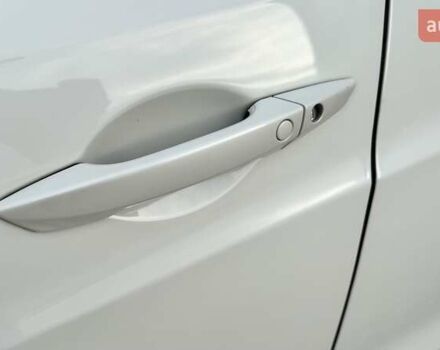 Белый Акура ТЛХ, объемом двигателя 2.36 л и пробегом 107 тыс. км за 13699 $, фото 17 на Automoto.ua