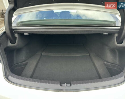 Белый Акура ТЛХ, объемом двигателя 2.36 л и пробегом 117 тыс. км за 15800 $, фото 22 на Automoto.ua