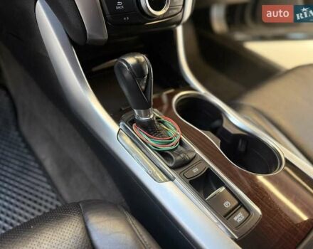 Черный Акура ТЛХ, объемом двигателя 2.36 л и пробегом 166 тыс. км за 14500 $, фото 21 на Automoto.ua