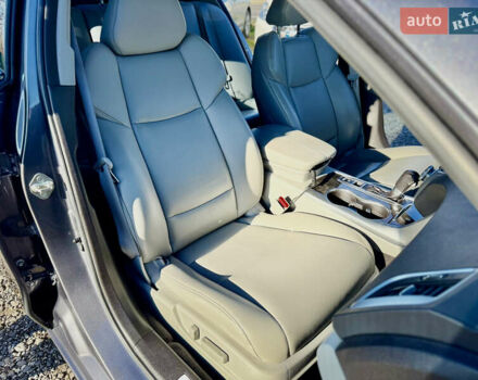 Серый Акура ТЛХ, объемом двигателя 2.36 л и пробегом 98 тыс. км за 16999 $, фото 65 на Automoto.ua