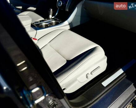 Серый Акура ТЛХ, объемом двигателя 2.36 л и пробегом 98 тыс. км за 16999 $, фото 62 на Automoto.ua