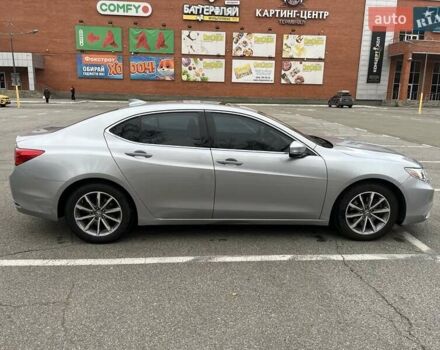 Серый Акура ТЛХ, объемом двигателя 2.36 л и пробегом 93 тыс. км за 18500 $, фото 2 на Automoto.ua