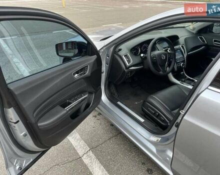 Серый Акура ТЛХ, объемом двигателя 2.36 л и пробегом 93 тыс. км за 18500 $, фото 16 на Automoto.ua