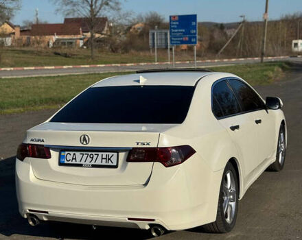 Белый Акура ТСХ, объемом двигателя 2.4 л и пробегом 262 тыс. км за 9650 $, фото 3 на Automoto.ua