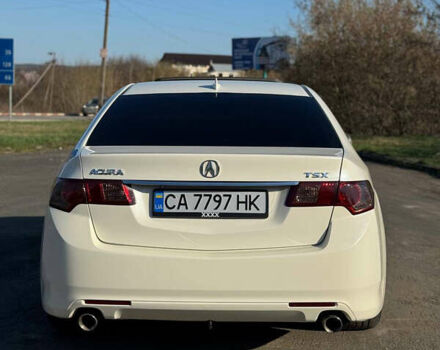 Белый Акура ТСХ, объемом двигателя 2.4 л и пробегом 262 тыс. км за 9650 $, фото 4 на Automoto.ua