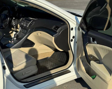 Белый Акура ТСХ, объемом двигателя 2.4 л и пробегом 262 тыс. км за 9650 $, фото 7 на Automoto.ua