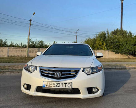 Белый Акура ТСХ, объемом двигателя 2.35 л и пробегом 189 тыс. км за 11500 $, фото 3 на Automoto.ua