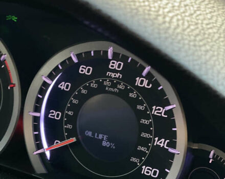 Серый Акура ТСХ, объемом двигателя 2.35 л и пробегом 326 тыс. км за 10300 $, фото 8 на Automoto.ua