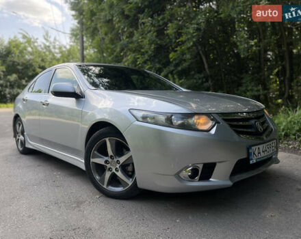 Серый Акура ТСХ, объемом двигателя 2.35 л и пробегом 179 тыс. км за 8990 $, фото 1 на Automoto.ua