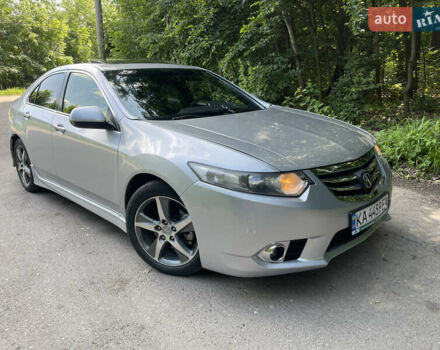 Серый Акура ТСХ, объемом двигателя 2.35 л и пробегом 179 тыс. км за 8990 $, фото 2 на Automoto.ua