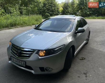 Серый Акура ТСХ, объемом двигателя 2.35 л и пробегом 179 тыс. км за 8990 $, фото 3 на Automoto.ua