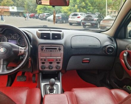 Черный Альфа Civic Coupe, объемом двигателя 2 л и пробегом 163 тыс. км за 6600 $, фото 5 на Automoto.ua