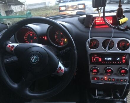 Серый Альфа 155, объемом двигателя 1.9 л и пробегом 320 тыс. км за 3200 $, фото 4 на Automoto.ua