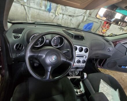 Красный Альфа 156, объемом двигателя 2 л и пробегом 270 тыс. км за 3300 $, фото 3 на Automoto.ua