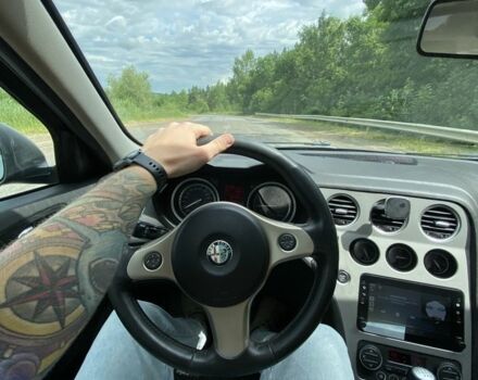 Альфа 159 2006 у Чернівцях на Automoto.ua Чорний Альфа 159, об'ємом двигуна 1.9 л та пробігом 242 тис. км за 7700 $, фото 4 на Automoto.ua