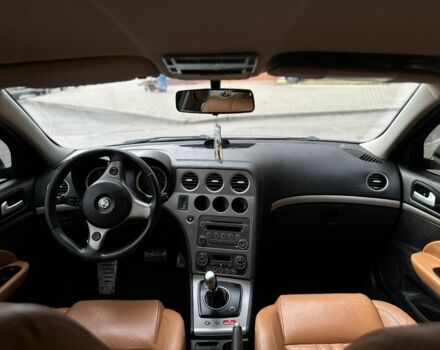 Черный Альфа 159, объемом двигателя 2.2 л и пробегом 175 тыс. км за 6700 $, фото 5 на Automoto.ua