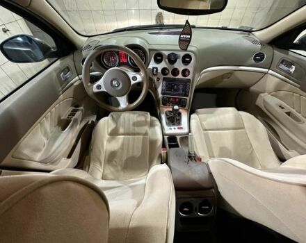 Коричневый Альфа 159, объемом двигателя 1.9 л и пробегом 320 тыс. км за 2700 $, фото 5 на Automoto.ua