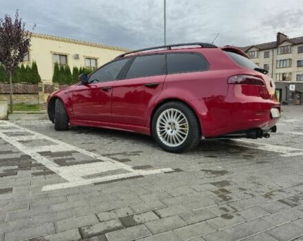 Красный Альфа 159, объемом двигателя 2.4 л и пробегом 204 тыс. км за 5849 $, фото 2 на Automoto.ua