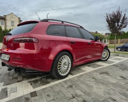 Красный Альфа 159, объемом двигателя 2.4 л и пробегом 204 тыс. км за 5849 $, фото 4 на Automoto.ua