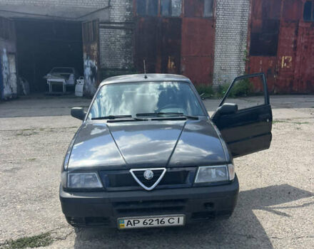 Чорний Альфа Ромео 145, об'ємом двигуна 1.4 л та пробігом 250 тис. км за 918 $, фото 2 на Automoto.ua