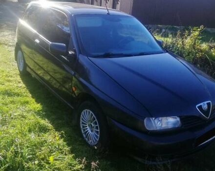 Черный Альфа Ромео 145, объемом двигателя 1.4 л и пробегом 285 тыс. км за 1700 $, фото 3 на Automoto.ua