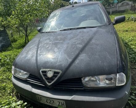 Черный Альфа Ромео 145, объемом двигателя 1.7 л и пробегом 10 тыс. км за 900 $, фото 1 на Automoto.ua