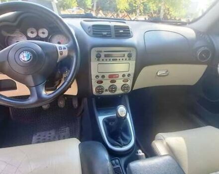 Белый Альфа Ромео 147, объемом двигателя 1.6 л и пробегом 210 тыс. км за 3950 $, фото 17 на Automoto.ua