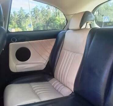 Белый Альфа Ромео 147, объемом двигателя 1.6 л и пробегом 210 тыс. км за 3950 $, фото 15 на Automoto.ua