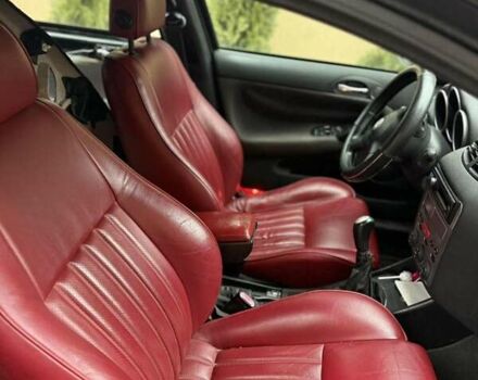 Чорний Альфа Ромео 147, об'ємом двигуна 1.6 л та пробігом 300 тис. км за 3500 $, фото 3 на Automoto.ua