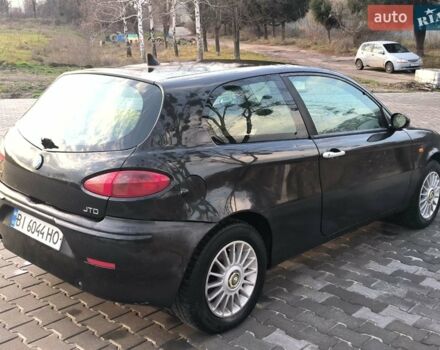 Чорний Альфа Ромео 147, об'ємом двигуна 1.91 л та пробігом 390 тис. км за 3000 $, фото 5 на Automoto.ua