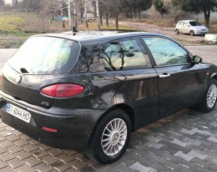 Черный Альфа Ромео 147, объемом двигателя 1.9 л и пробегом 390 тыс. км за 3000 $, фото 4 на Automoto.ua