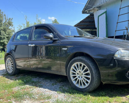 Чорний Альфа Ромео 147, об'ємом двигуна 1.6 л та пробігом 149 тис. км за 4400 $, фото 8 на Automoto.ua