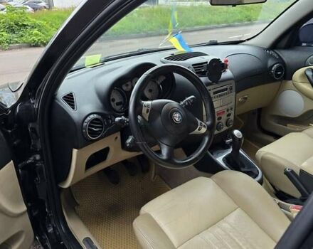 Чорний Альфа Ромео 147, об'ємом двигуна 1.6 л та пробігом 168 тис. км за 4700 $, фото 26 на Automoto.ua