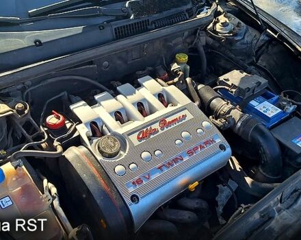 Черный Альфа Ромео 147, объемом двигателя 1.6 л и пробегом 211 тыс. км за 3500 $, фото 2 на Automoto.ua