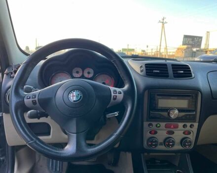 Чорний Альфа Ромео 147, об'ємом двигуна 2 л та пробігом 180 тис. км за 4690 $, фото 16 на Automoto.ua