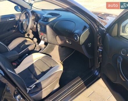 Черный Альфа Ромео 147, объемом двигателя 1.91 л и пробегом 319 тыс. км за 4800 $, фото 6 на Automoto.ua