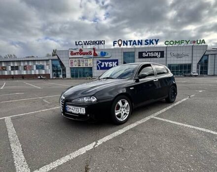 Черный Альфа Ромео 147, объемом двигателя 1.97 л и пробегом 209 тыс. км за 4300 $, фото 3 на Automoto.ua