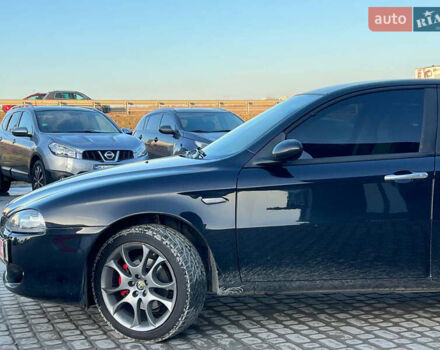 Чорний Альфа Ромео 147, об'ємом двигуна 2 л та пробігом 180 тис. км за 4690 $, фото 1 на Automoto.ua