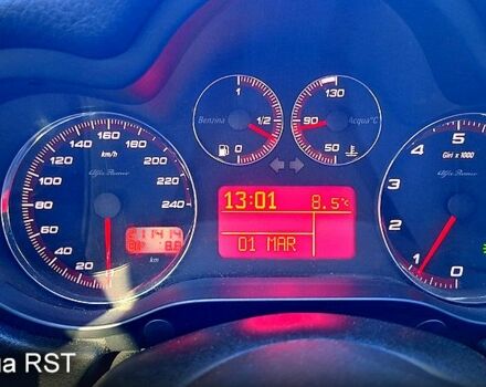 Черный Альфа Ромео 147, объемом двигателя 1.6 л и пробегом 211 тыс. км за 3500 $, фото 1 на Automoto.ua