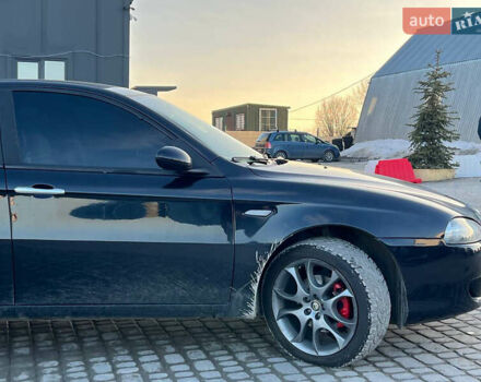 Чорний Альфа Ромео 147, об'ємом двигуна 2 л та пробігом 180 тис. км за 4690 $, фото 9 на Automoto.ua