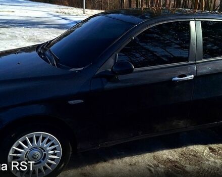 Черный Альфа Ромео 147, объемом двигателя 1.6 л и пробегом 211 тыс. км за 3500 $, фото 3 на Automoto.ua