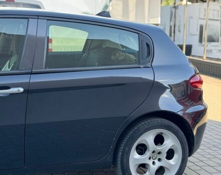 Чорний Альфа Ромео 147, об'ємом двигуна 1.91 л та пробігом 325 тис. км за 4500 $, фото 8 на Automoto.ua